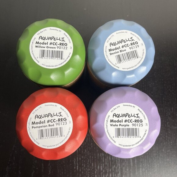 AQUAPELLI Vacuum Insulated Can Cooler, Lot of 4 Regular Size, Multicolor NEW - Picture 6 of 6